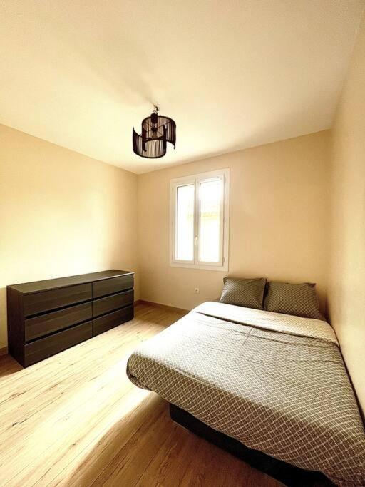 Jolie Maison De Ville - 4 Personnes - Wifi - Tv Mauguio Eksteriør bilde